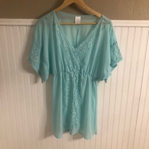Light Blue Cover up with Lace Detail 💙☀️